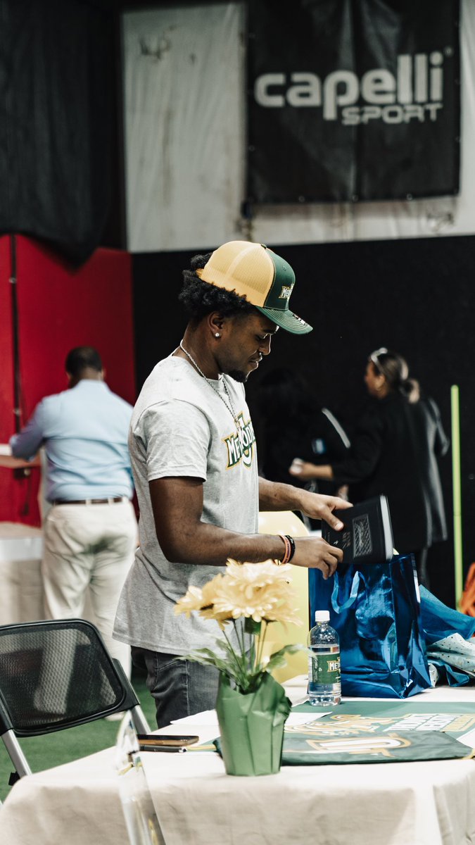 officially a monarch! time to shock the world! #TGBTG #OnlyTheBeginning #OutworkEveryBody