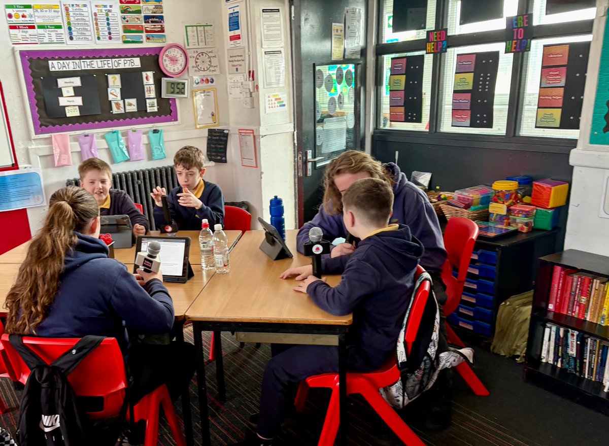 Another great session at <a href="/BalornockPS/">Balornock Primary School</a> as Coach Alistair delivered Session 3 of 3 of our 'Talking Football' programme where the young people prepared &amp; delivered press conferences and interviews.

We'll be back at the school soon for an assembly with a guest from <a href="/ClydeFC/">Clyde FC</a>

🎙️⚽️