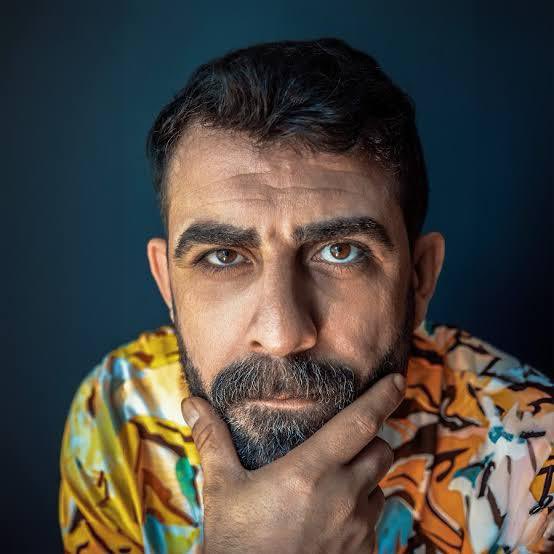 Yayıncı Şahin Sarsu’dan sert tepki:

“Volkan Konak için ‘bir Atatürkçü daha eksildi’ diyen yavşaklar keşke sizinle aynı topraklarda yaşamasaydık!”