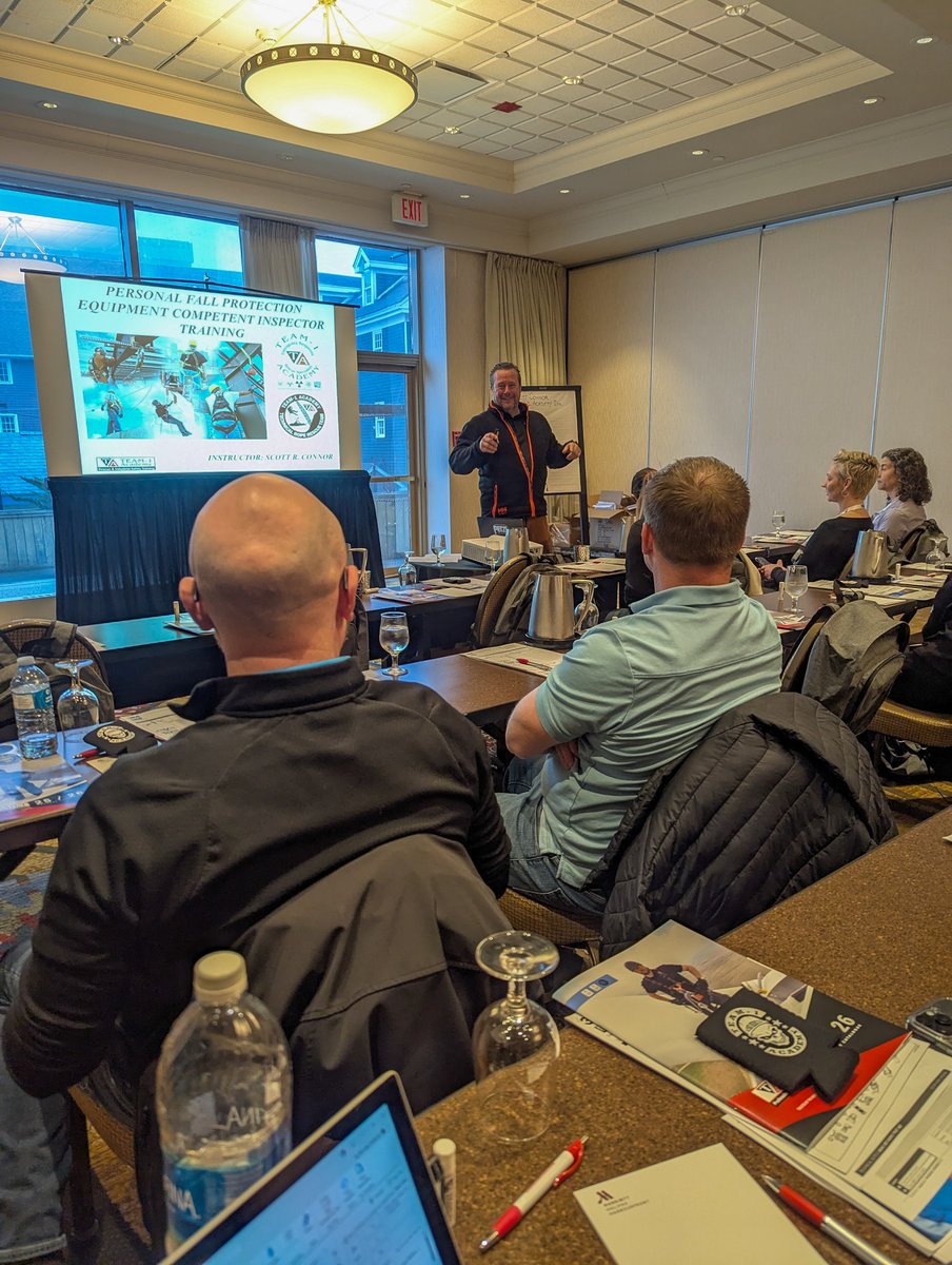 STAC_CSPA's tweet image. Pre-conference training is underway at #STAC2025!

Scott Connor from Team-1 Academy is back with the always-popular Fall Protection Equipment Inspector course, helping industry pros stay sharp on safety best practices.

#TowerSafety