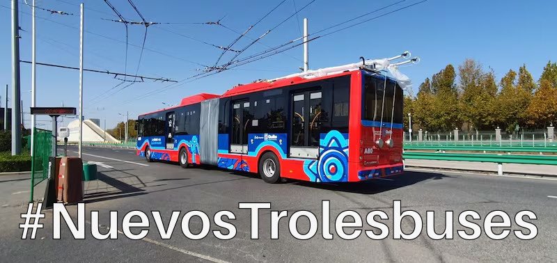 lay14951's tweet photo. Ya no hay excusas para no usar el trole 😏🚎. Menos contaminación, más comodidad y con cargadores USB para que nunca te quedes sin batería 📱⚡. #NuevosTrolebuses #TúEresElDueño #NuevosTroles @pabelml https://t.co/tyZCQHGzqh