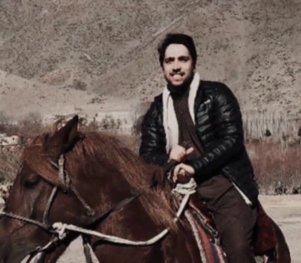 احمد مسعود رهبر معظم جبهه مقاومت ملی افغانستان 
💓💚🤍🖤💞😎✋🏻