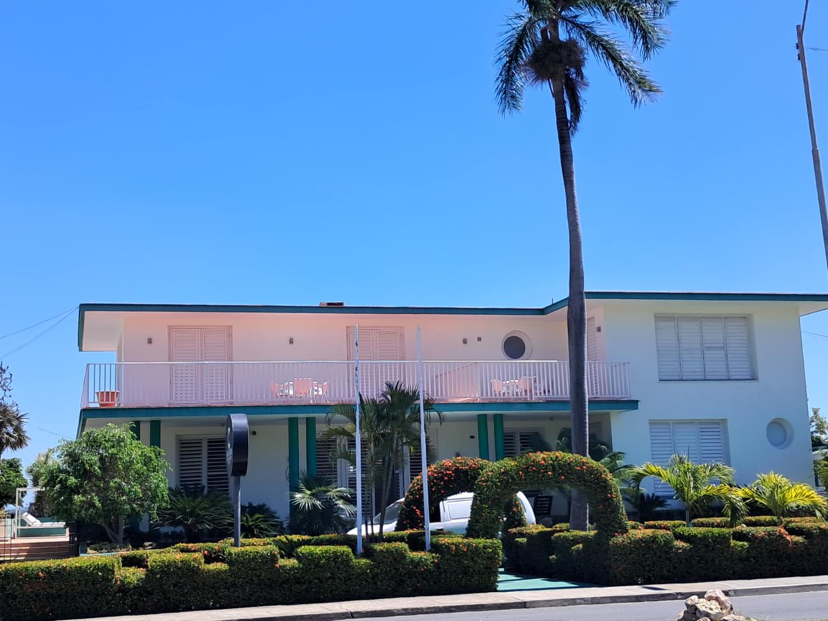 🥰Villa Perla del Mar, destino ideal para los amantes de los jacuzzis, la tranquilidad, la maresia, las hermosas vistas al mar y la puesta del sol....Visítelo..

  #CienfuegosTravel #CubaUnica #CubaTravel #CubaÚnica