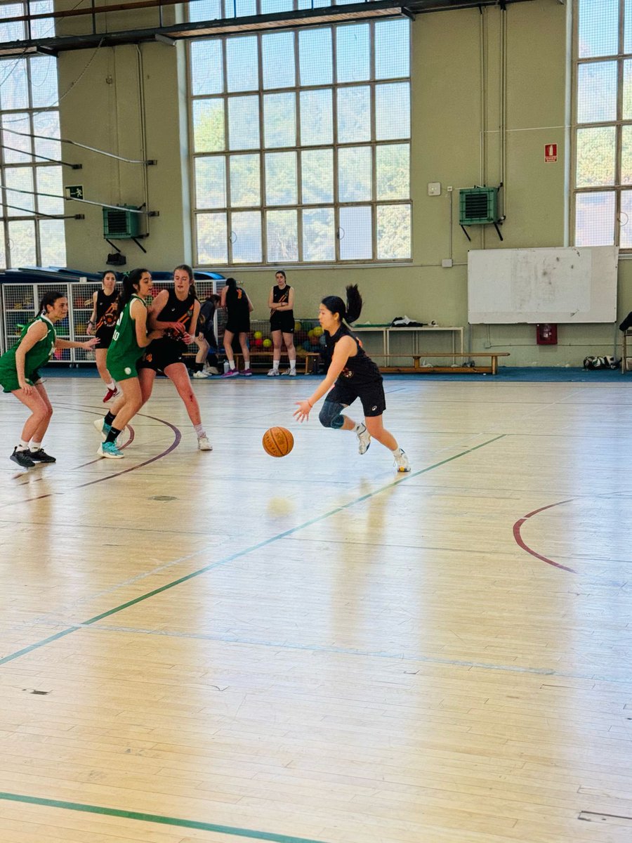 CMU Isabel de España (@cmu_isabel) on Twitter photo Este fin de semana se llevaron a cabo las finales del Torneo #ElCorteInglés de la <a href="/ccmmMadrid/">Asociación de Colegios Mayores de Madrid</a>. Nuestro equipo de baloncesto femenino, tras una increíble semifinal llena de esfuerzo y deportividad, consiguió el pase a la final, obteniendo el puesto de subcampeonas.
¡Enhorabuena! Este fin de semana se llevaron a cabo las finales del Torneo #ElCorteInglés de la <a href="/ccmmMadrid/">Asociación de Colegios Mayores de Madrid</a>. Nuestro equipo de baloncesto femenino, tras una increíble semifinal llena de esfuerzo y deportividad, consiguió el pase a la final, obteniendo el puesto de subcampeonas.
¡Enhorabuena!