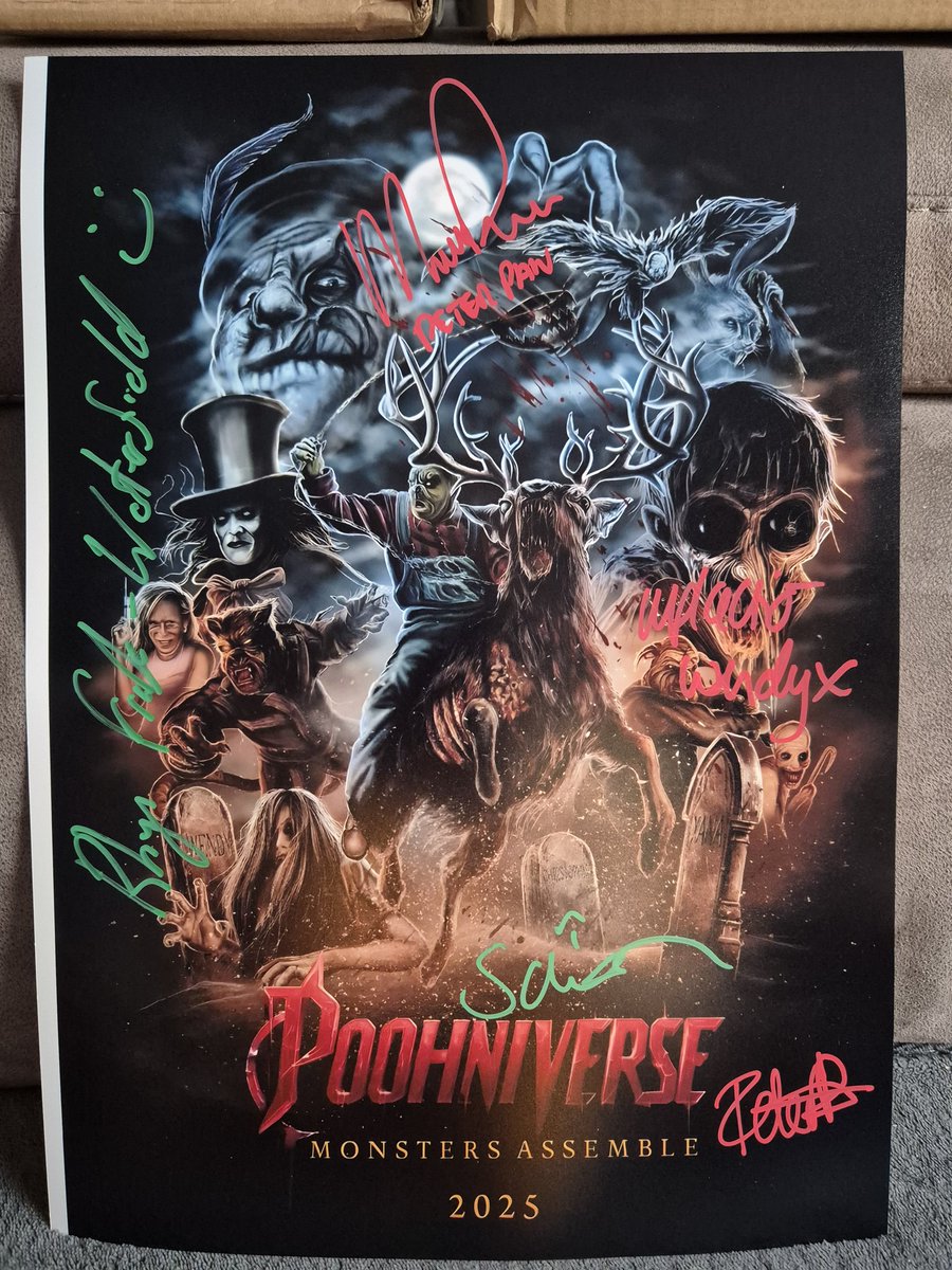 spuddyboy1979's tweet photo. 🔥WELCOME TO THE POOHNIVERSE 🔥
A3 POSTERS £120 POSTED WORLDWIDE ✅️
Signed by :
Megan placito
Martin portlock
Scott chambers
Rhys Frake-Waterfield
Peter desouza feighoney
PM IF INTERESTED 👍
@poohbandh
#horror
#HorrorMovies
#horrorfilms
#autographs
#spookyfilms https://t.co/NBd2U8i4Pp
