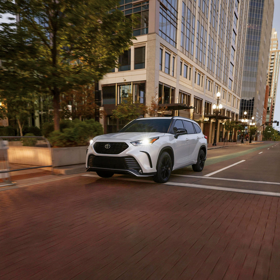 Drive through Huntsville in the Toyota Highlander and enjoy the city’s beauty with every mile! 🌇 #ToyotaHighlander #BillPenneyToyota

billpenneytoyota.pulse.ly/19zfzufy2l