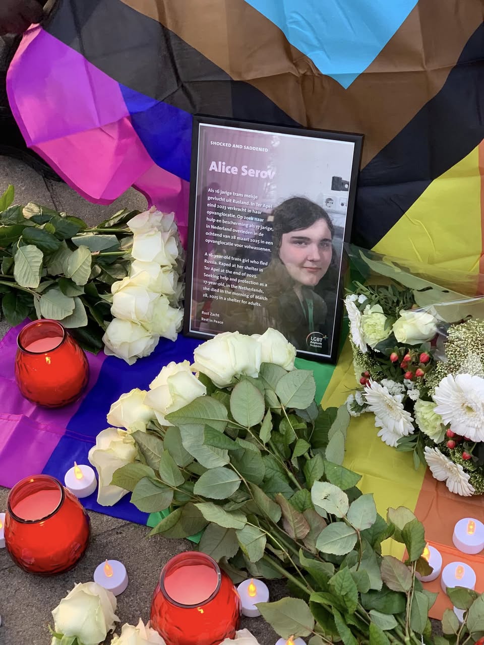 Әйелінің кискасы ғашықтардың ұрығына толы