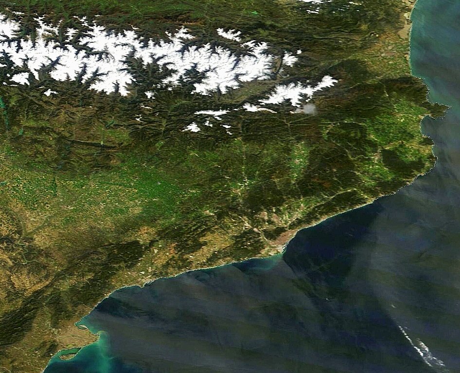 L'aspecte actual de Catalunya des de l'espai és meravellós. Quina verdor.