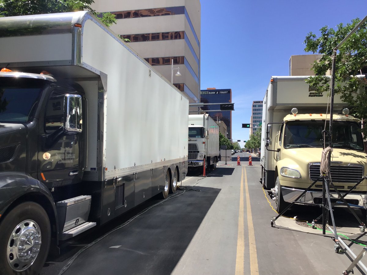 ACelebrityPhoto's tweet photo. Since Ketchup Entertainment purchased Coyote Vs. Acme from Warner Brothers Bros. today. Here's some photos from the set in May, 2022 in downtown #Albuquerque #NewMexicoPhotos copyrighted Richard Kelleher, MBA https://t.co/0ItmJrOo72
