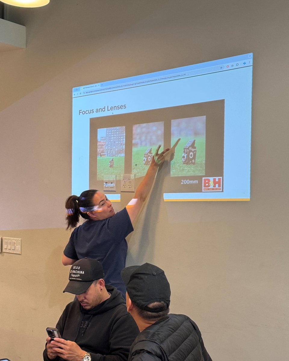 PandiumFusion's tweet image. We aren&apos;t just any other agency. At Pandium Fusion, #wedoitall. To help give our clients the inside scoop on what goes on behind the scenes, we hosted a #filmmaking workshop for them over the weekend! 🎥

#TalentAgency #VideoProduction #Education #Workshop #PandiumFusion