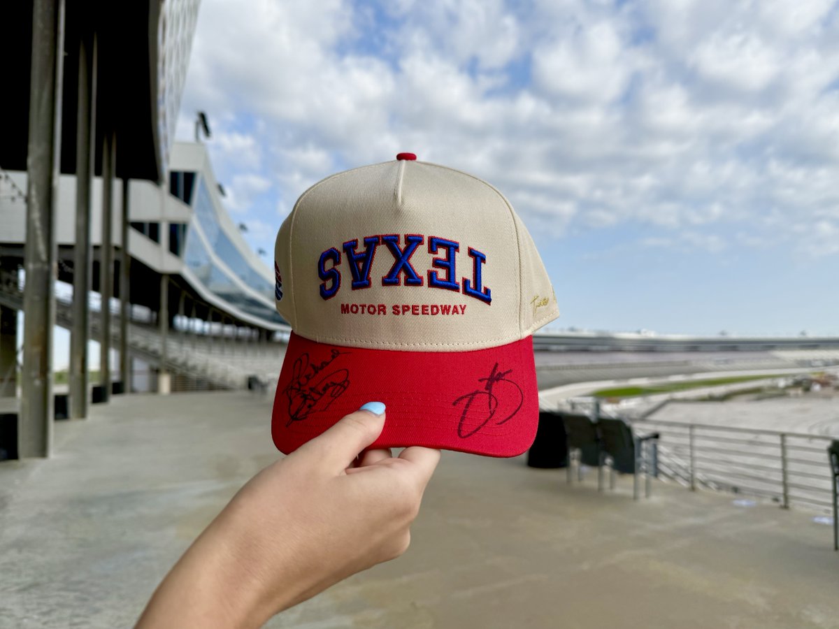 A 𝒍𝒆𝒈𝒆𝒏𝒅𝒂𝒓𝒚 giveaway ✨ 

Like and repost for your chance to win a True Brvnd hat signed by Richard Petty and Jimmie Johnson ✍️ *Must be following Texas Motor Speedway