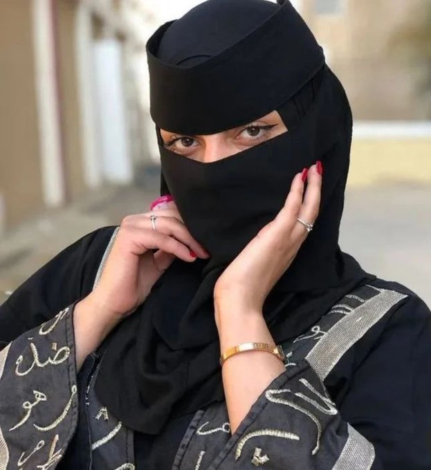 هل يحق للمرأة الخمسينية ان تعيش قصة حب !؟🤔