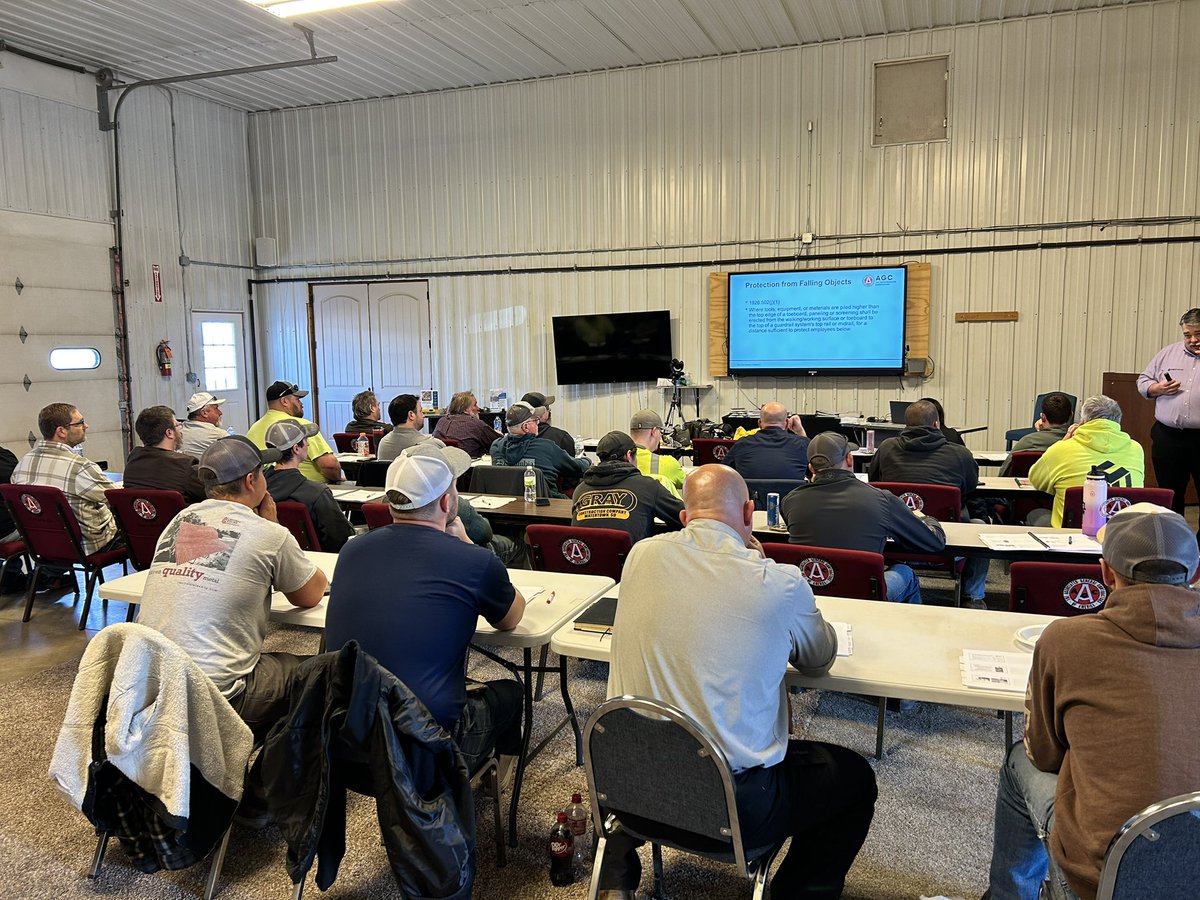 michaeldkane's tweet image. Full house today for our Fall Protection Training! It’s awesome to see so many professionals committed to working safely at heights. From harness checks to anchorage points, this crew is dialed in and ready to stay safe #SafetyFirst #fallprotection