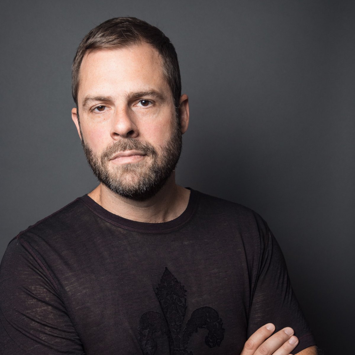 FilmUpdates's tweet image. ‘HOUSE OF THE DRAGON’ showrunner Ryan Condal says “it was disappointing” that George R.R. Martin criticized the show on his blog:

“I will simply say I’ve been a fan of ‘A Song of Ice and Fire’ for almost 25 years now, and working on the show has been truly one of the great…