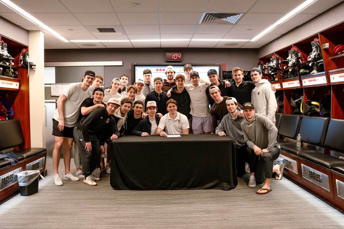 Leno makes it official ✍️