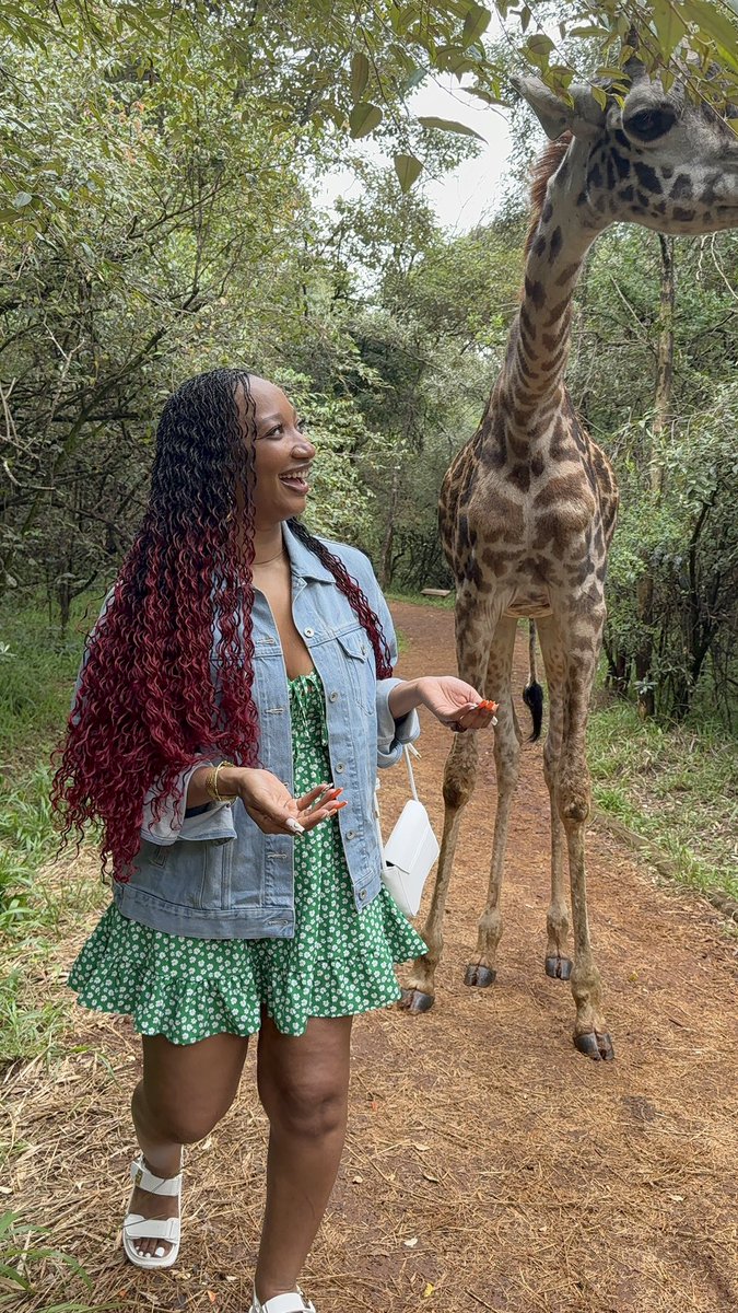 ash1durr's tweet image. It’s April here in Kenya. 
Here is an Aries girl in her element. 
You’re welcome ✨