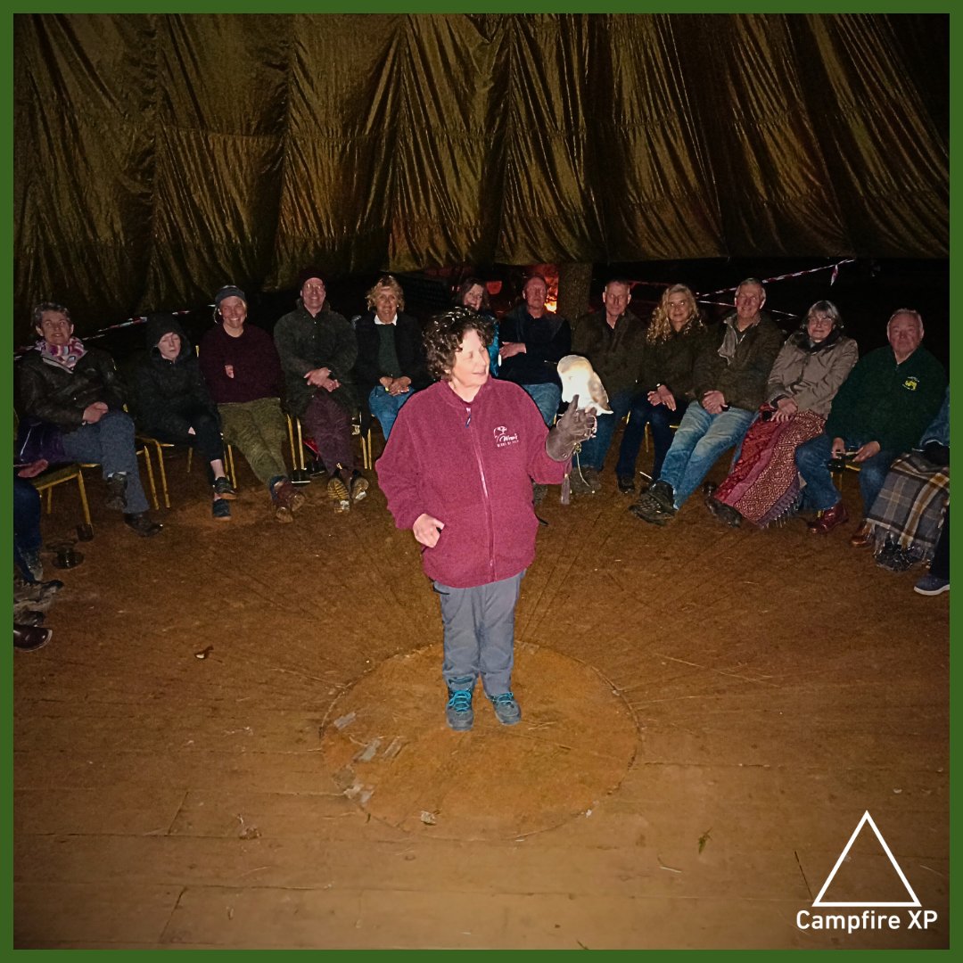 campfire_xp's tweet image. Guests in March enjoyed an enchanting evening with Wren's Birds of Prey's Jenny & her owls, learning about species, habitats & conservation. Cakes from our new supplier @cotswoldbaking went down a treat. £120 was donated to Chrissie's Owls rescue! Thanks for your support 🦉✨️
