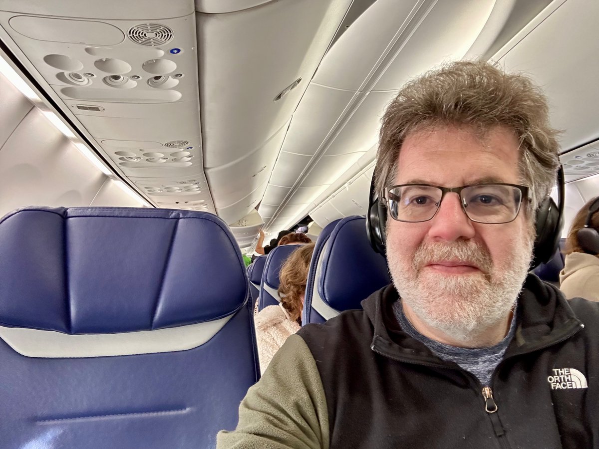 Jonathan Make (@makejdm) on Twitter photo thanks, <a href="/SouthwestAir/">Southwest Airlines</a>, for taking me to see E. Coast fam and w/o a middle-seat buddy. thanks, <a href="/SouthwestAir/">Southwest Airlines</a>, for taking me to see E. Coast fam and w/o a middle-seat buddy.