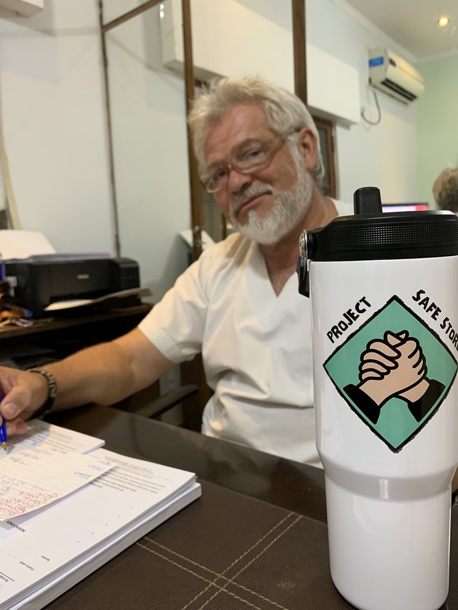 Hoy me visitó la desarrolladora del programa “SAFE STORE” muy de acuerdo con su slogan “ REDUCCIÓN DE DAÑOS , UNA DECISIÓN INTELIGENTE “  safestore.com.ar