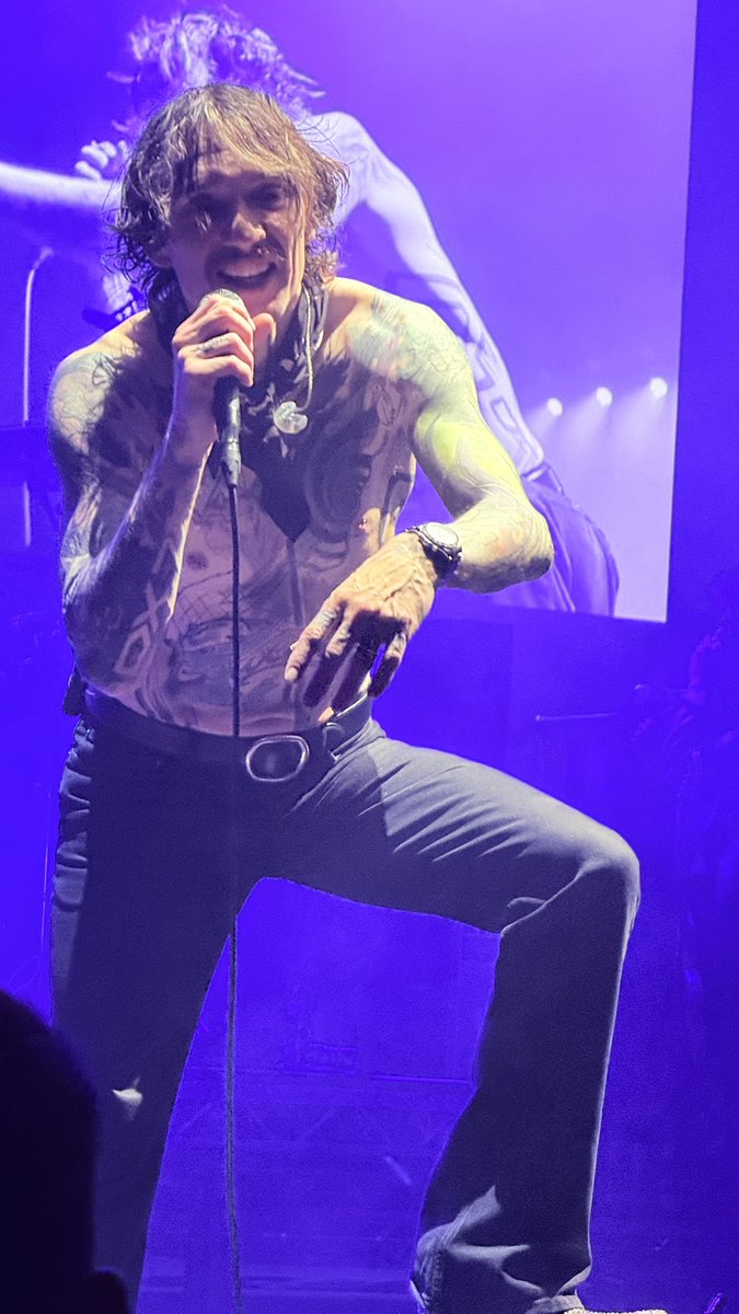 pete216state's tweet photo. Just got back from an incredible night watching @thedarkness wow!

#thedarkness #manchester #live #dreamsontoast https://t.co/l29qJQ6ZjJ