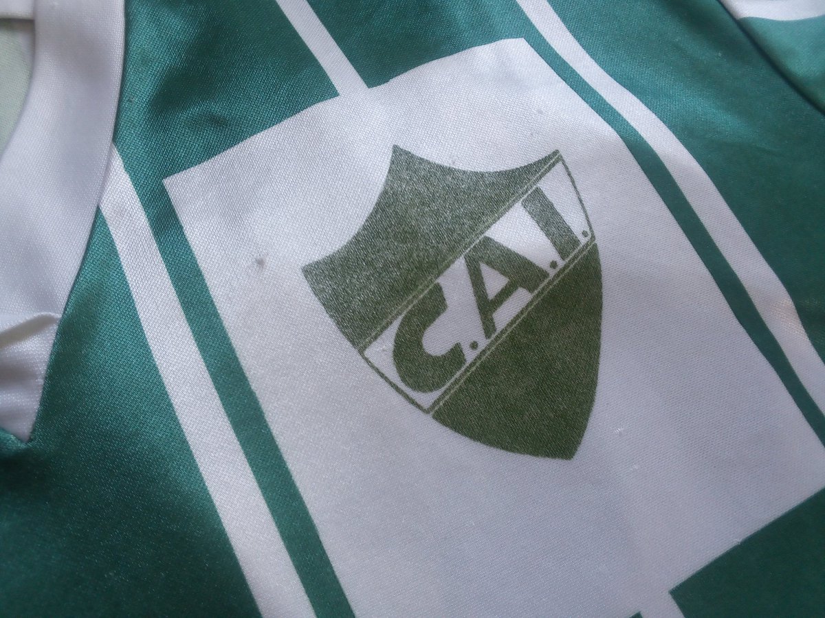 El Club cumple 113 años y lo festeja en el nuevo microestadio techado de la Ciudad Deportiva! Martes 1 de Abril 20:30 hs! Vení con tu familia: avenida Blas Parera al 1200 #Ituzaingó.