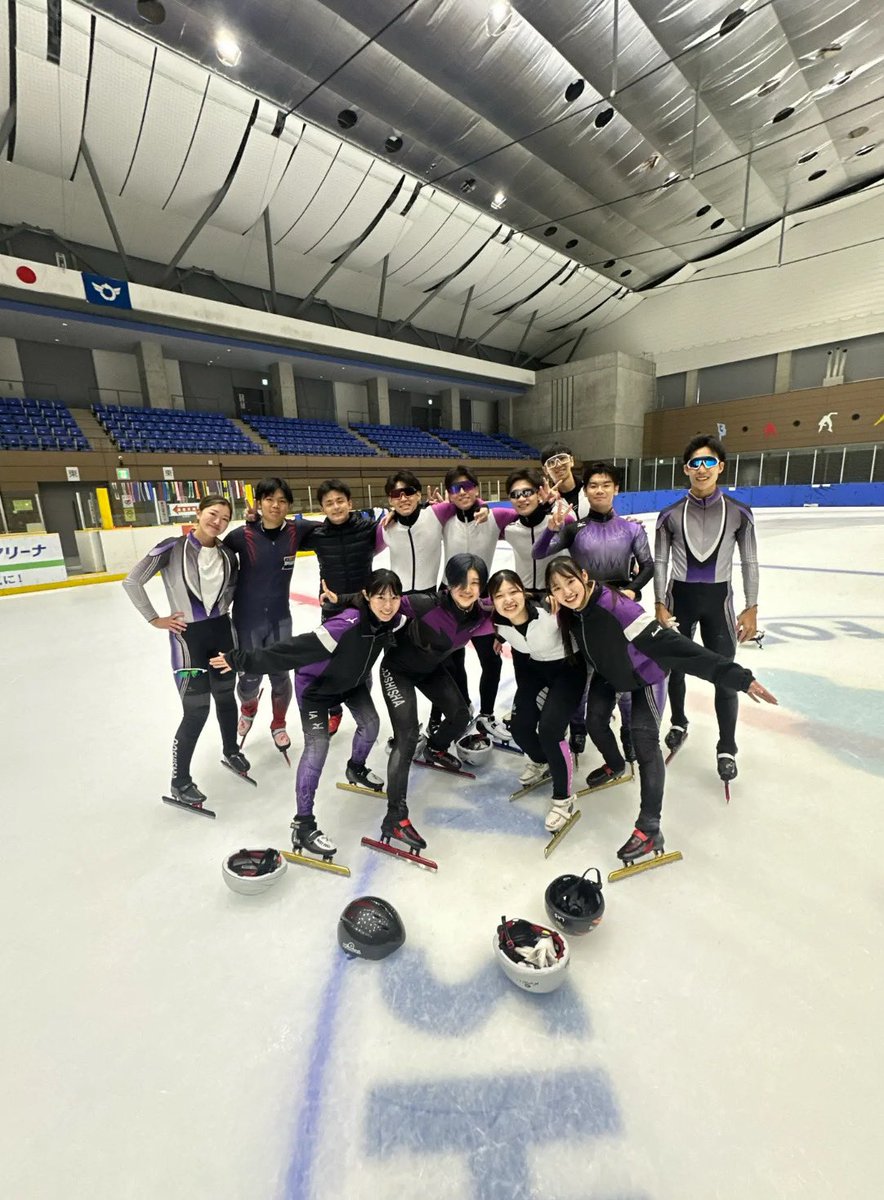 DU_SSC's tweet photo. 🌸新入生の皆さんご入学おめでとうございます

同志社大学体育会スピードスケート部では男女学年問わず、選手・マネージャーを大募集しています！
4月2日よりブースにて新歓ビラを配布しています！ぜひお越し下さい⛸️

見学・体験・質問等はDMにてお待ちしております🙋‍♀️

#春から同志社　#同志社 https://t.co/dhi2QlGcsJ