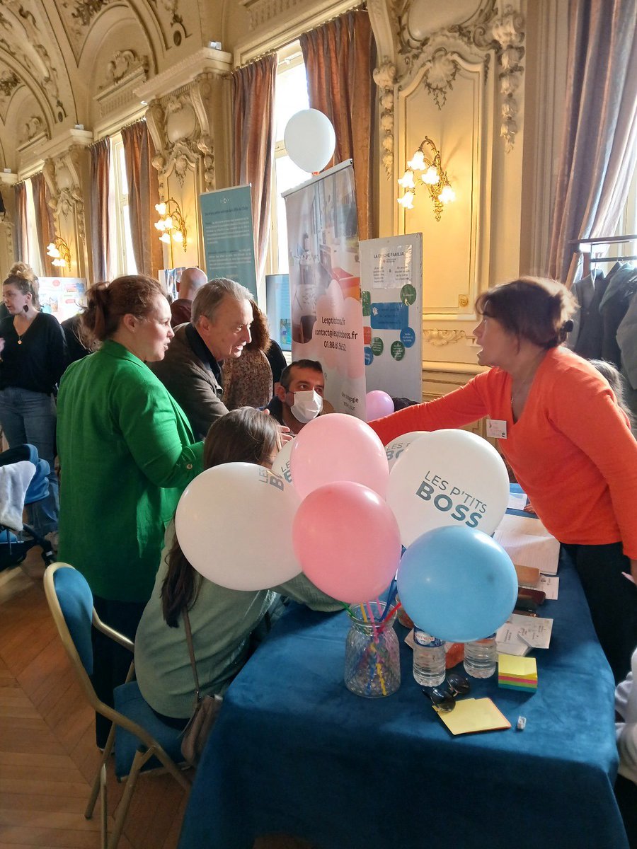 Le forum de la petite enfance organise dans les salons de l’Hôtel de Ville de Clichy! Un moment riche d’échanges et de réflexions sur l’avenir de nos jeunes citoyens où nous avons abordé des sujets essentiels pour le bien-être et le développement des enfants.
Merci à tous !