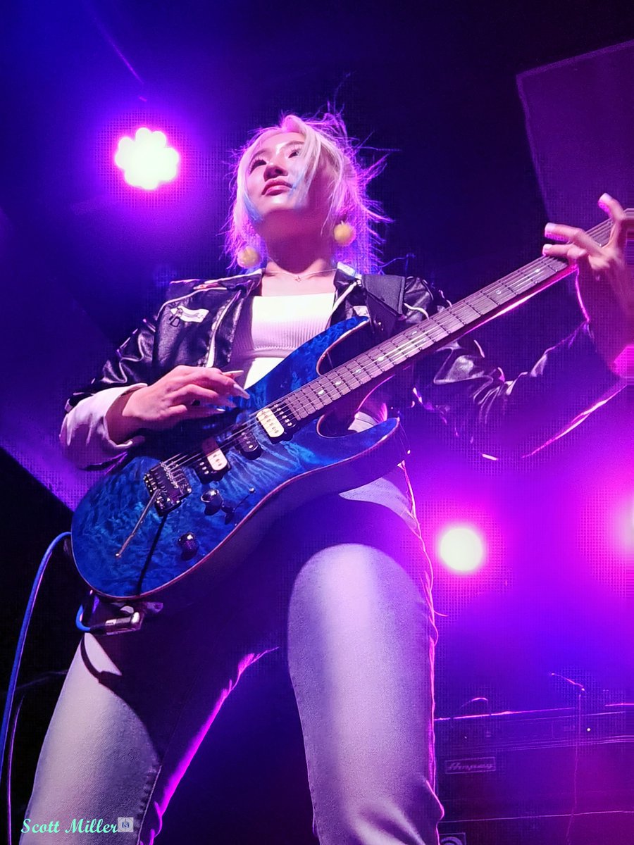 Prophet12_ca's tweet image. A few photos from the #RollingQuartz @Rolling_Quartz  concert last night at #LeesPalace in Toronto. It was an awesome time! The ladies were very gracious, and rocked hard! 😃🤘