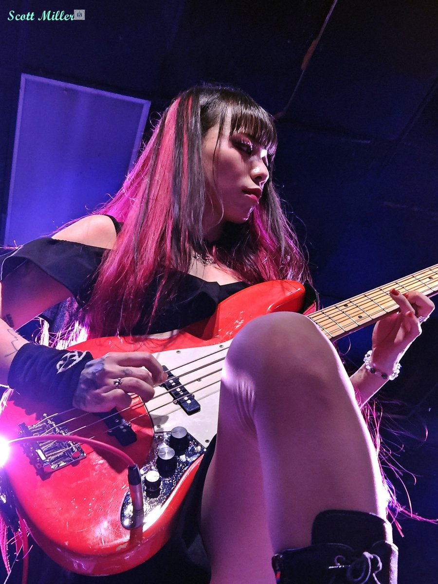 Prophet12_ca's tweet image. A few photos from the #RollingQuartz @Rolling_Quartz  concert last night at #LeesPalace in Toronto. It was an awesome time! The ladies were very gracious, and rocked hard! 😃🤘