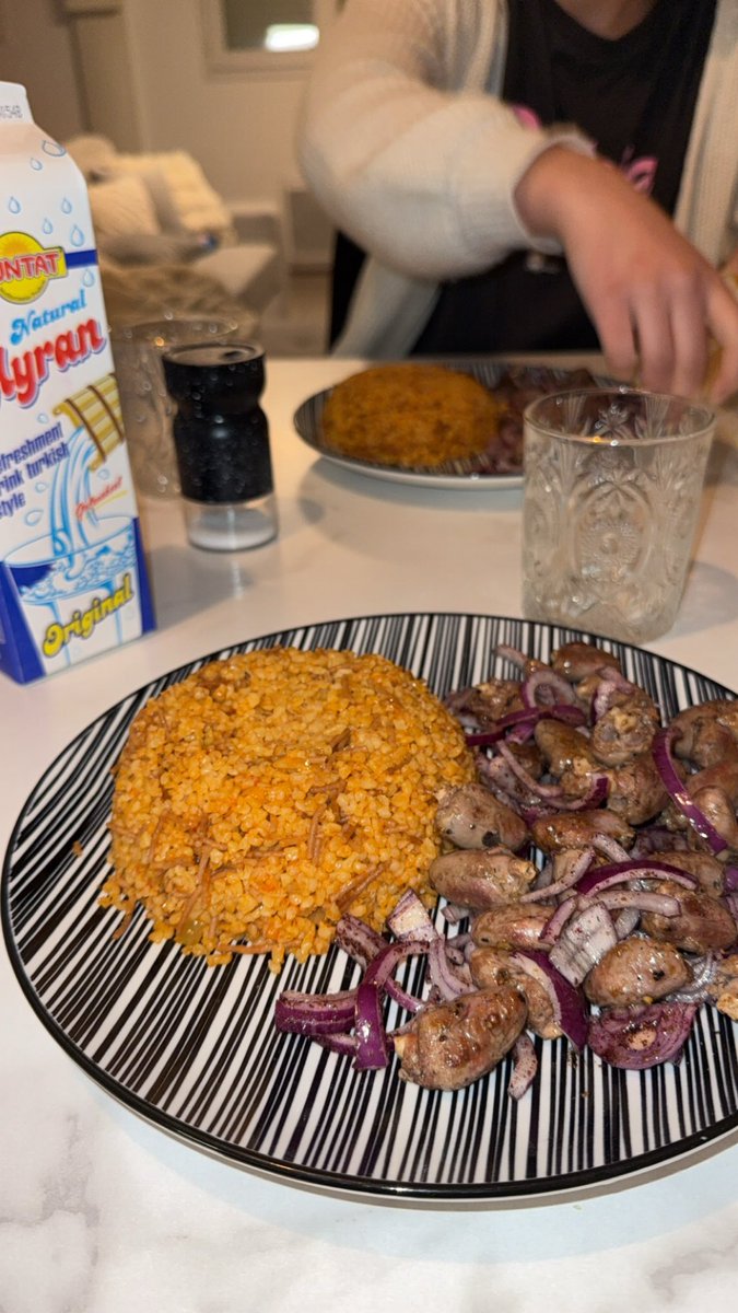 On initie les copines aux cœurs de poulet