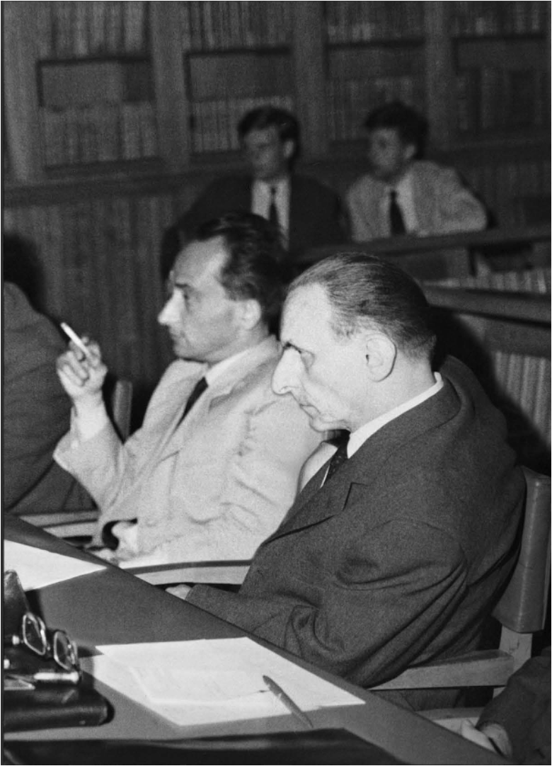 Dos maestros italianos de la Ciencia Política: Giovanni Sartori (a la izquierda) y Norberto Bobbio (a la derecha), en Firenze 1963