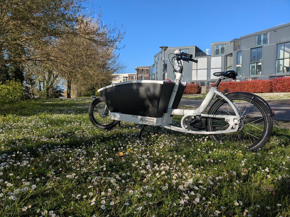 CycloCanele's tweet photo. Aujourd'hui c'était #newbikeday ! 🚲
Ou au moins son premier jour à rouler, je l'ai depuis plusieurs mois, j'ai mis un peu de temps pour le remettre en état depuis l'achat. ⬇️ https://t.co/nSJ2UYlIS8