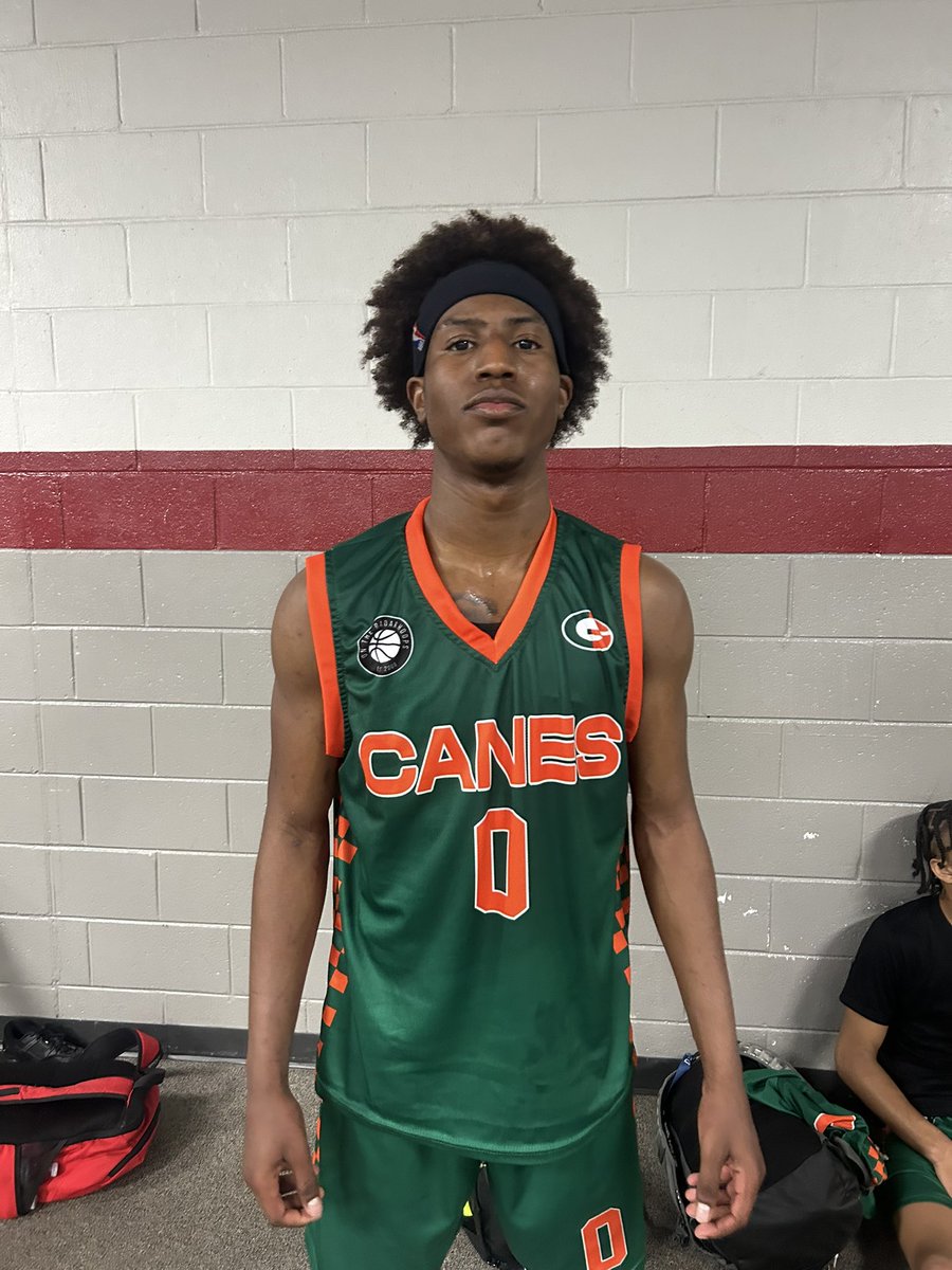 OntheRadarHoops's tweet image. Jayden Crawford is a tough-shot maker, a guard with a quick handle and great touch, he kept the Georgia Canes in the lead knocking down some tough contested shots