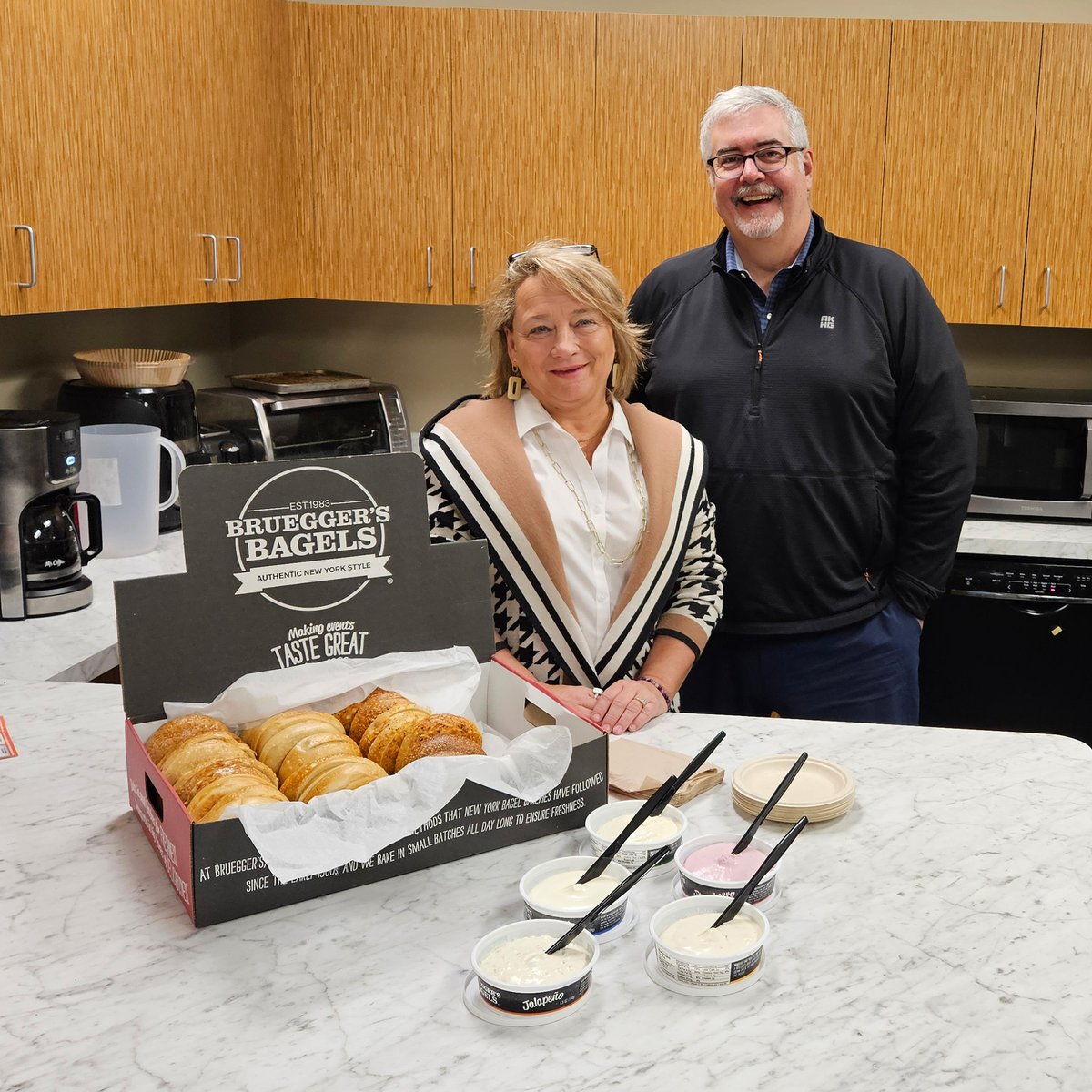 ✨ New face at Fishbowl! ✨

Everyone, meet JJ, the newest member of our team! She’s joining us as an Executive Account Manager, and we couldn’t be more excited to have her on board!
#FishbowlSolutions #FishbowlFamily