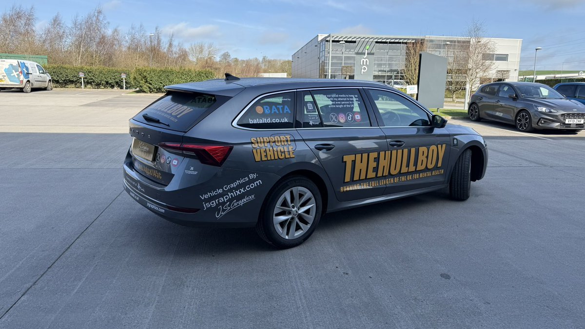 JSGraphixx's tweet image. Good luck to Marcus aka @Thehullboy1 for attempting to be the youngest person ever to run the #landsendtojohnogroats  

gofundme.com/f/running-the-…

We are fully behind you 👌