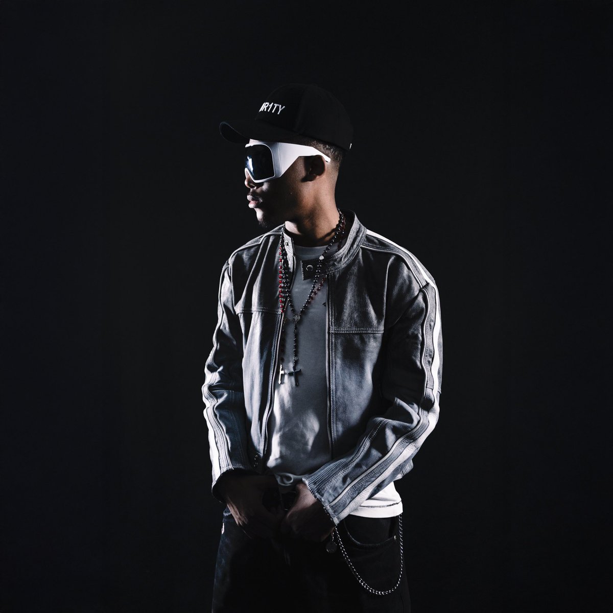 DanielKashule's tweet image. NEW WAVE DELUXE THIS FRIDAY 

1. WHIPLASH prod @Noski_prod 
2. SHECK WES prod @wunof1ne 
3. WIR3D prod @marliforreal and runch
4. LIKE DIS prod @marliforreal 
5. ALL THE TIME prod @marliforreal and Damon

directed by @sam_k_11_ and @flashedbyelisa 
📸: @flashedbyelisa