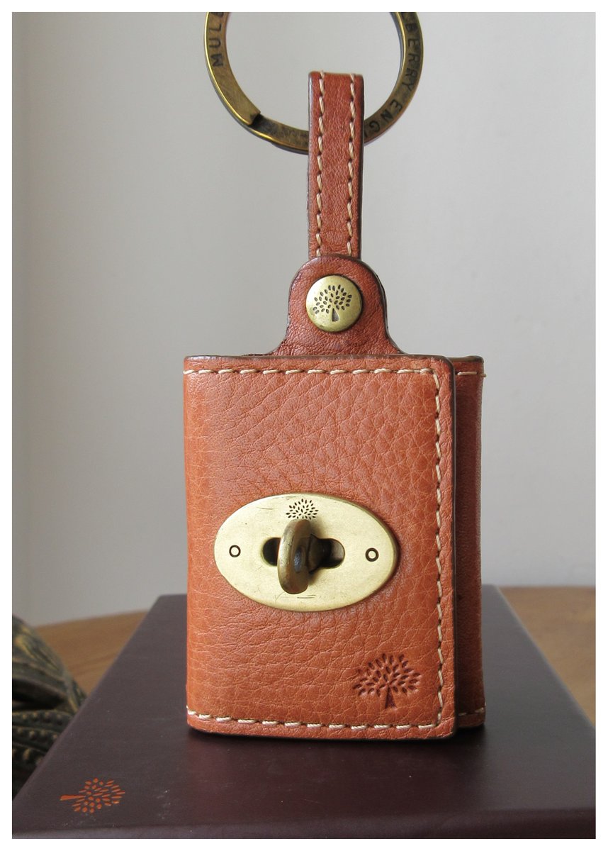 Naughtipidgin's tweet photo. Mulberry Vintage Mini Postmans Locked Photo Frame Keyring in Oak > https://t.co/eLS9f1YT2R https://t.co/CEF23Oos2L