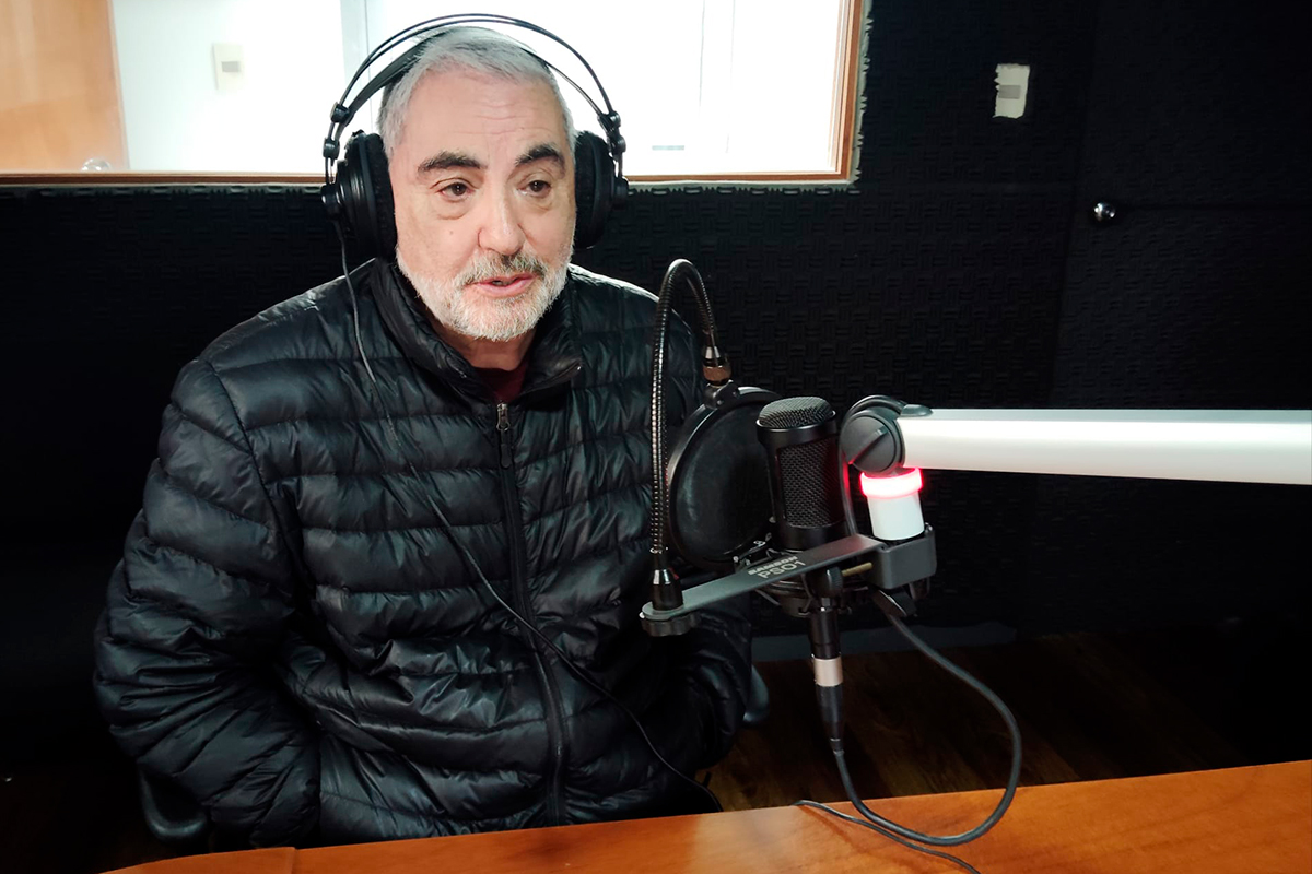 🎶 El compositor #MarioCazeneuve presenta #ZonaRoja, en la sala Hugo Balzo | El viernes 4 de abril, a las 20.00 horas  

👉 lc.cx/9bWJTr