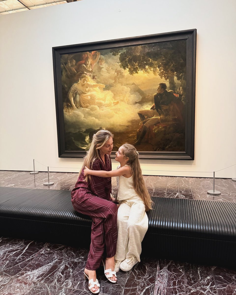 thinkspace_a's tweet image. &quot;Classic art and precious moments 🖼️✨ A serene Sunday well spent soaking in beauty and history. #ArtGallery #SundayVibes&quot;