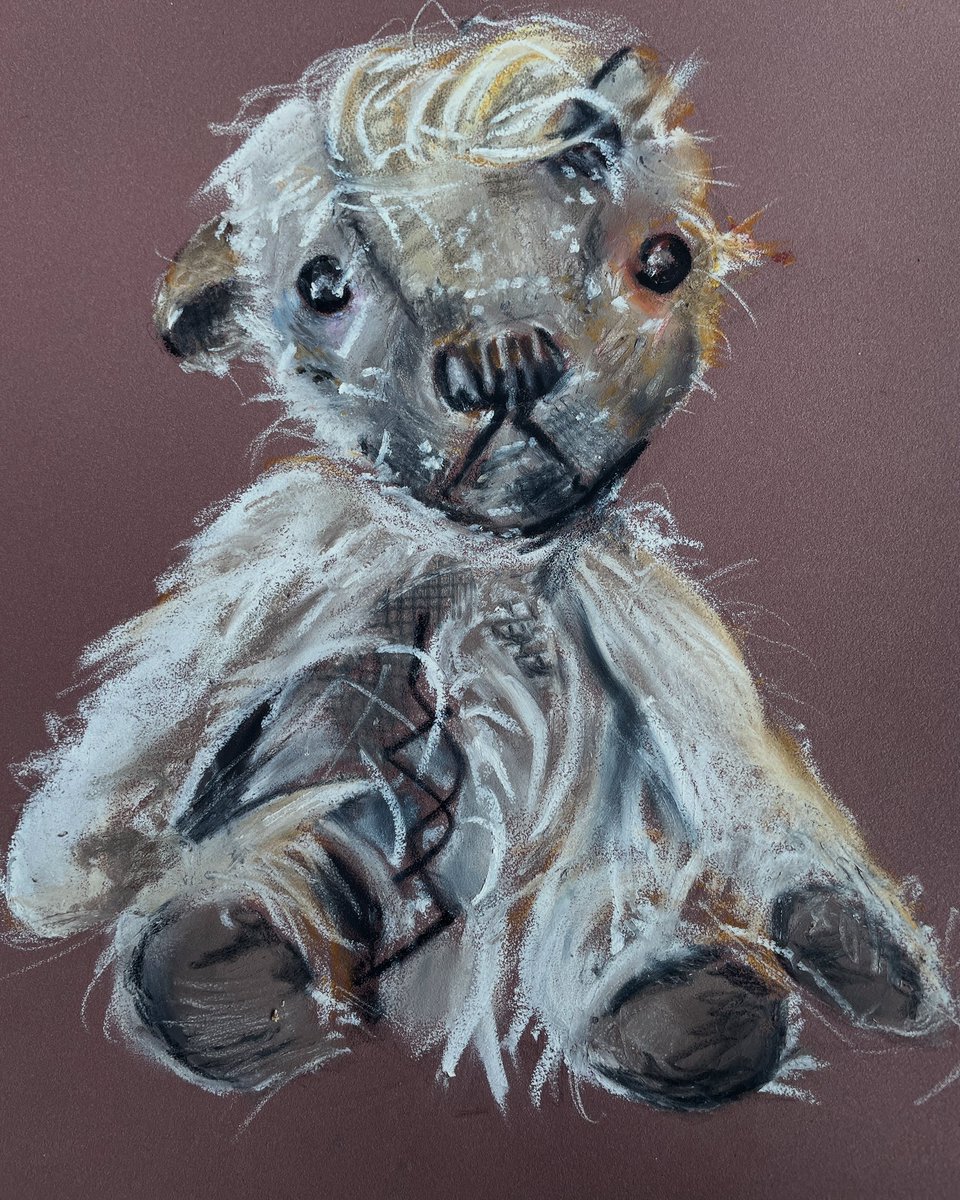 Expedition planning. Objects that hold strong emotional connection, cherished memories, relationships  or experiences. Objects that are kept not for their monitory value but for the magic that transports you back in time. 🧸

My Old Bear. Oil pastel on board.