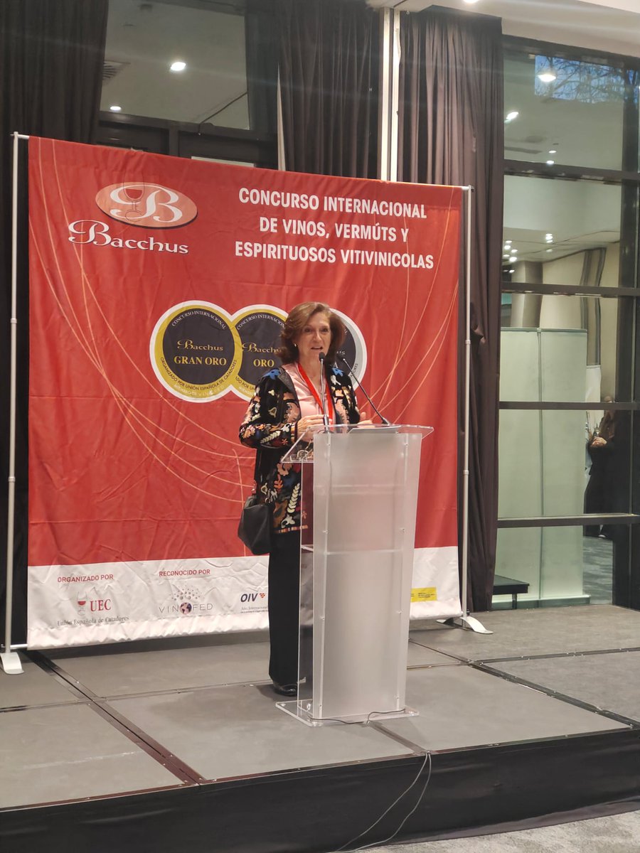 Arranca una nueva edición de los #PremiosBacchus 2025 que organiza la #UEC en Madrid. Este año, además, estamos encantados de que nuestro presidente, Fernando Ezquerro, haya sido reconocido como "Presidente de honor" de este certamen tan importante en el panorama vinícola