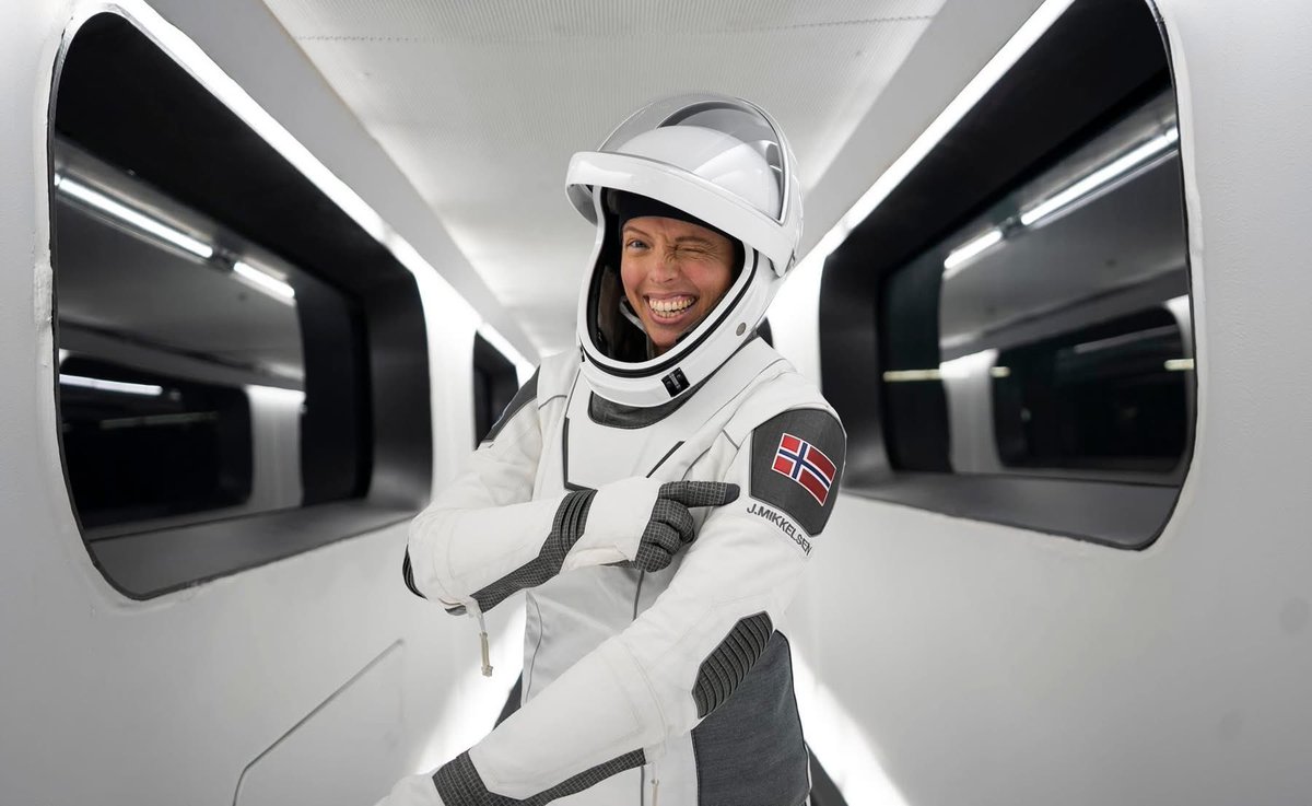 myreze's tweet photo. Our friend & soul-sister is going to space!!!
Not a dream. Not a movie. Real life.

@astro_jannicke  becomes the first Norwegian in space with @SpaceX Fram2—and I couldn’t be prouder.

We need fewer influencers. More heroes like her.
Trailblazers. Explorers. Role models.

Go Jannicke!
Watch live: https://t.co/ClQsbuptZ6
#SpaceX #NorwegianInSpace #JannickeMikkelsen #Fram2 #Myreze