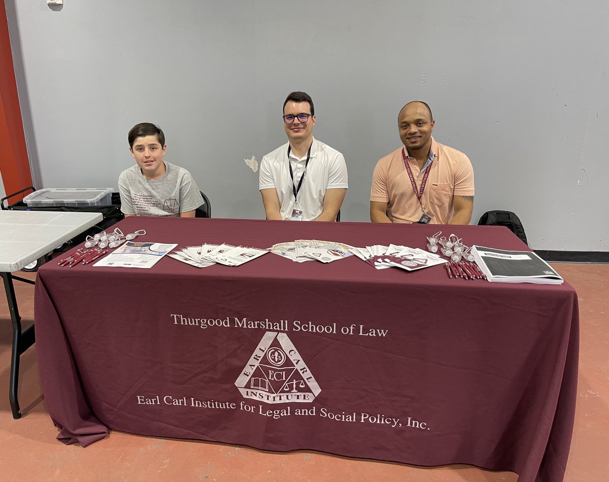 EarlCarlInc's tweet photo. Closing the month of March full of smiles and unwavering dedication to serving legal and social policy! For latest ECI events and opportunities of connection visit our Facebook event page! @ Earl Carl Institute
#legaladvice #HBCUExcellence https://t.co/nUfU0l7FzJ