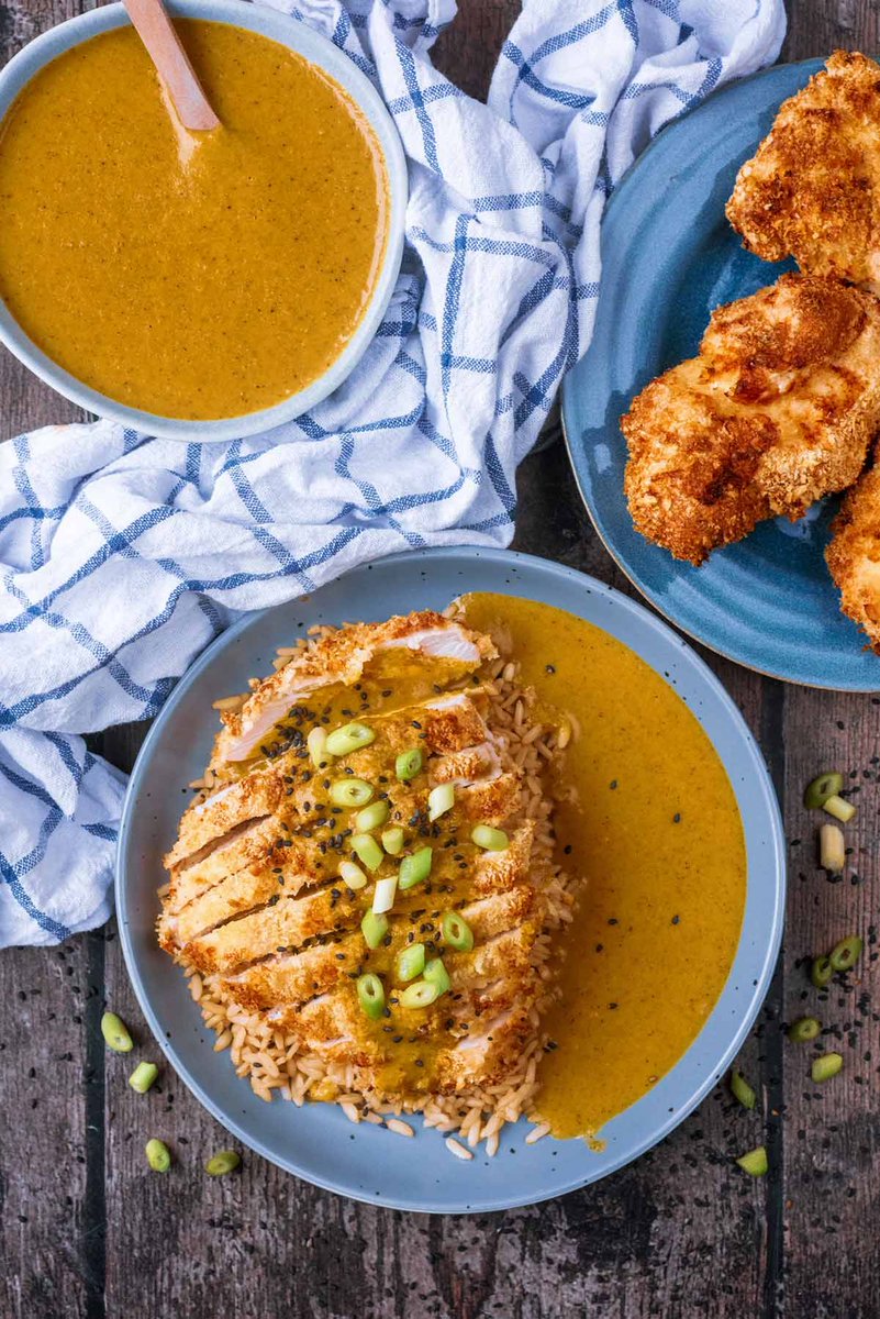 Crispy on the outside and juicy in the middle chicken breast, smothered in our homemade katsu curry sauce. This is comfort food with serious flavour. If you love Wagamama's chicken katsu, then you need to check out this easy air fryer version. hungryhealthyhappy.com/air-fryer-chic… #airfryer