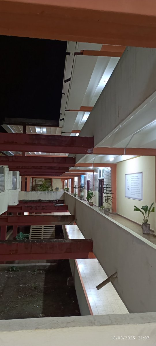 Es genial ver el esfuerzo y la dedicación en mejorar las condiciones de estudiantes y docentes en la <a href="/UniversidadMoa/">Universidad de Moa Dr. Antonio Núñez Jiménez</a>💪🎓 Estas acciones son fundamentales para fortalecer la educación y el bienestar de la comunidad universitaria <a href="/CubaMES/">MES</a>
<a href="/AAB_Cuba/">Alicia Alonso Becerra</a> <a href="/WalterBG_MES/">Walter Baluja García</a> <a href="/ArmandoRguezB/">Armando</a>