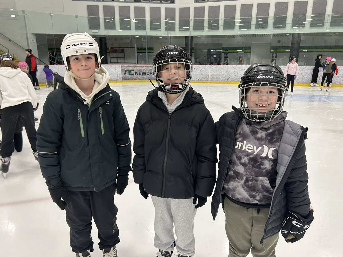 We didn’t #DartOutdoors but we did “dart” to the arena! So much fun on this #AdventureInLearning! <a href="/schoolsportsnl/">School Sports NL</a> <a href="/NLTeachersAssoc/">NLTA</a>