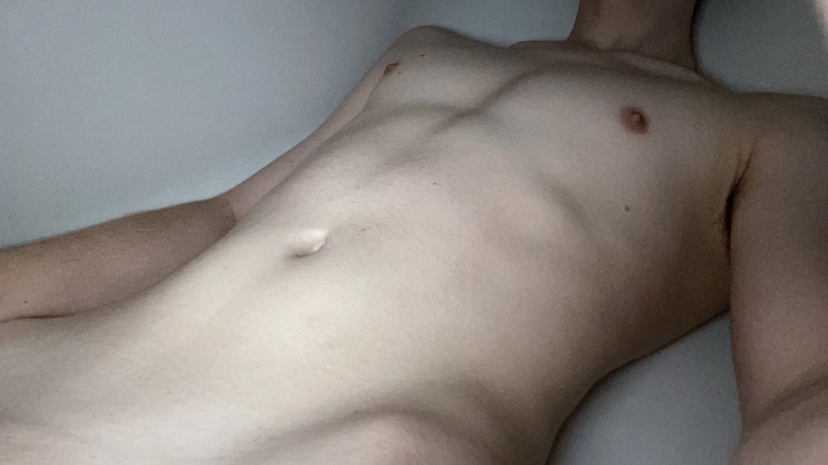 Iris (nsfw) tweet media