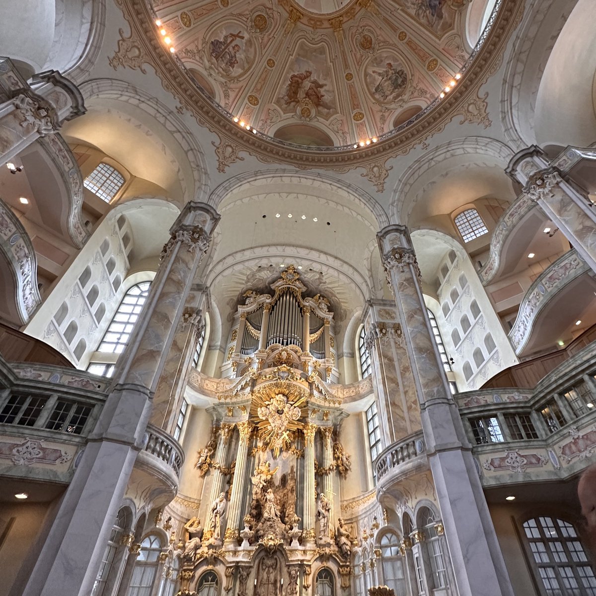 白浜鴎☮️とんがり帽子アニメ化 tweet media