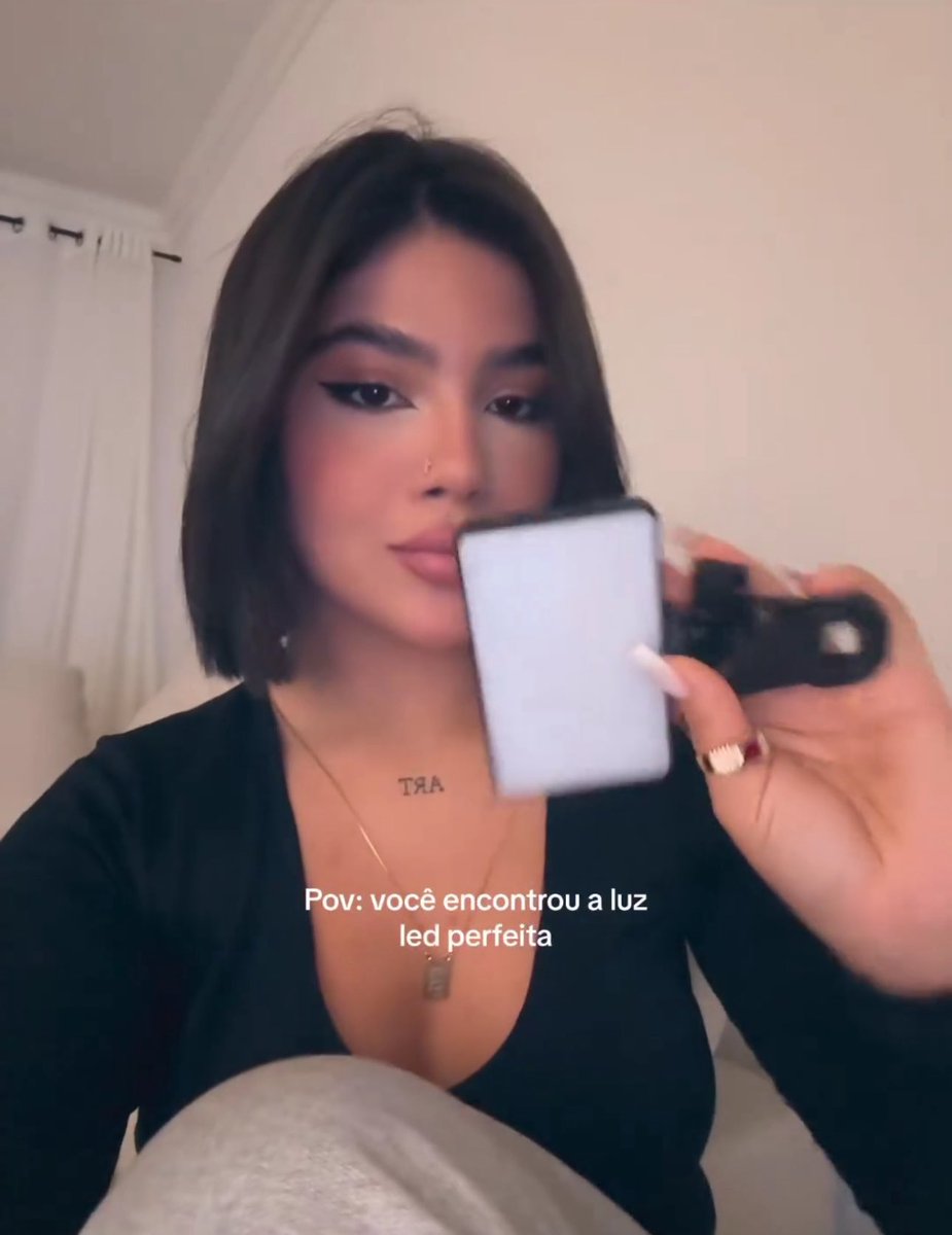 dannich_'s tweet photo. Amigas blogueiras, vocês precisam conhecer essa LED 😍🤌🏼

Thread Útil 

https://t.co/sixz7sSWh7

#bbb #BBB2025 https://t.co/aAtZ5C9BQY
