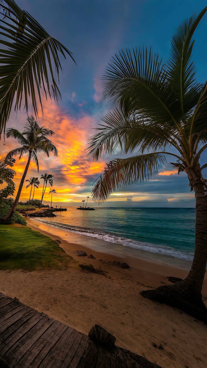 Ocean sunset in Hawaii